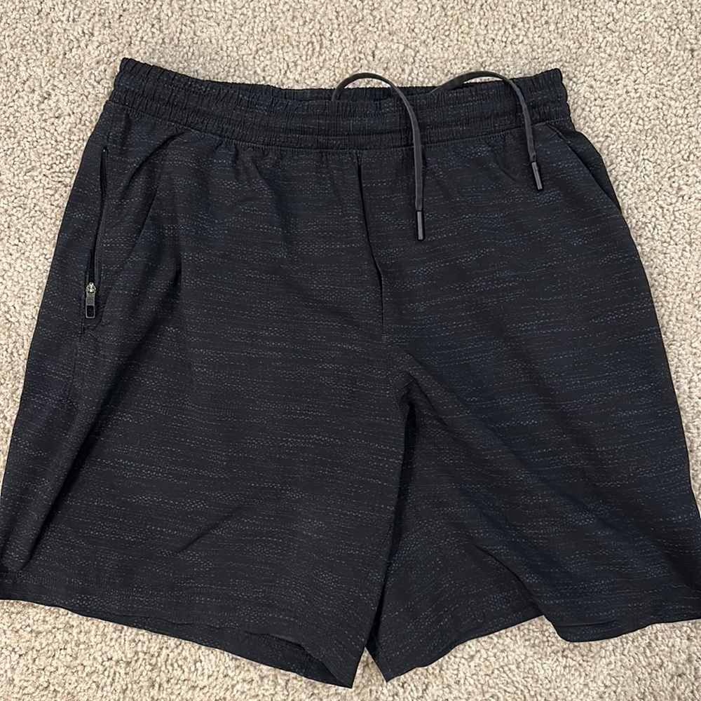 Lululemon Pace Breaker 7” Medium - black/navy in Like New Condition